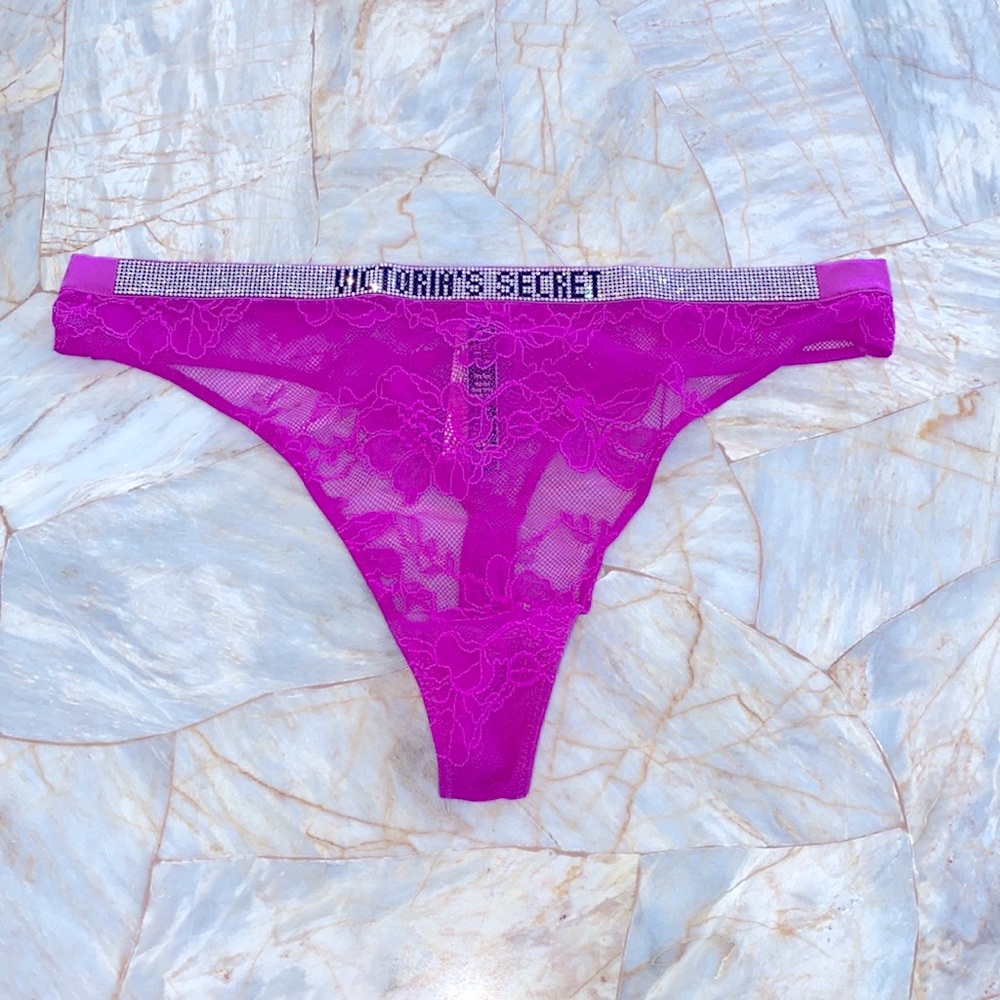 NWT‎ Victoria’s Secret Fuchsia Shine Strap Thong Large